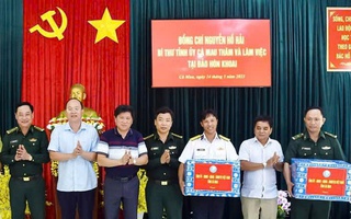 Bí thư Tỉnh ủy Cà Mau Nguyễn Hồ Hải thăm đảo Hòn Khoai
