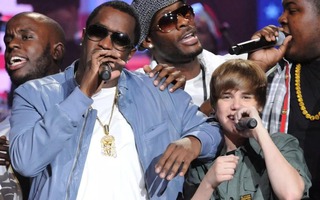 Justin Bieber phủ nhận là nạn nhân lạm dụng tình dục của Diddy