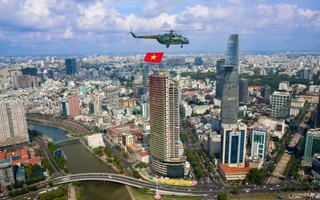 "Đường băng" cho TP HCM mới cất cánh