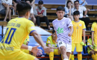 Hy hữu: cầu thủ ghi bàn kiêm HLV ở Giải futsal VĐQG