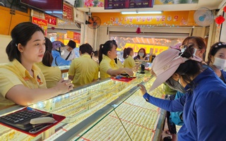Giá vàng hôm nay 19-5: Vừa mở cửa, đồng loạt tăng trở lại