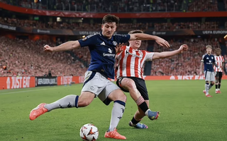 Harry Maguire kiến tạo khó tin, đá cánh cực khét tại Europa League