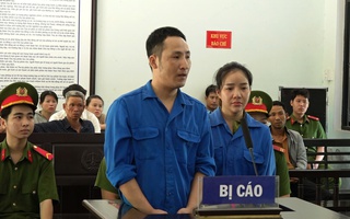 "Vợ chồng" chuyên nhận "hàng trắng" giấu dưới chân cầu lãnh hậu quả