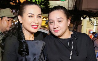 Con gái Phi Nhung nhớ mẹ