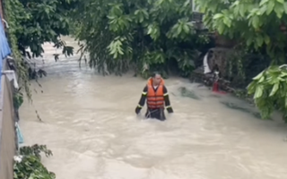 Thông tin mới vụ bé gái bị nước cuốn trôi trong mưa lớn ở Biên Hòa