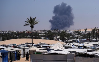 Một bác sĩ ở dải Gaza mất 9 đứa con cùng lúc do trúng không kích