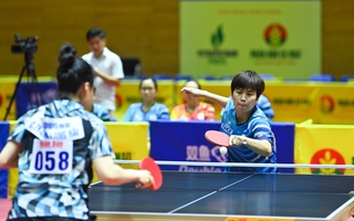 Bóng bàn TP HCM thắng lớn