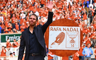 Nadal và dấu chân vĩnh cửu ở Roland Garros