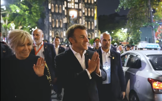 Tổng thống Pháp Emmanuel Macron đăng video clip cảm ơn Việt Nam "vì sự đón tiếp đặc biệt"