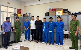 Hình ảnh bắt chủ tịch một phường ở Đồng Nai và các thuộc cấp