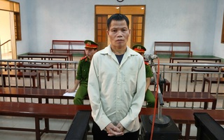 13 năm tù cho cha dượng hiếp dâm con riêng của vợ hờ