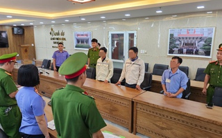 Chỉ huy trưởng công trình chỉ đạo dùng 162 tấn chất thải để san nền dự án