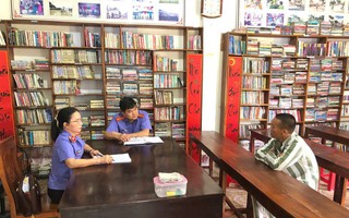 Một phạm nhân treo cổ tự sát