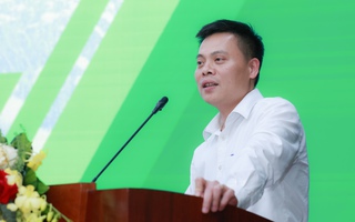Năng lượng tái tạo gặp khó, thị trường điện vẫn dựa vào một người mua là EVN