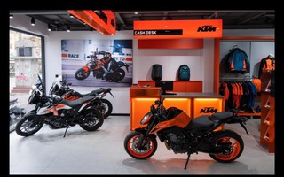 Showroom mô tô KTM ngừng hoạt động sau khi ồ ạt khuyến mãi