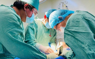 Cuộc thi viết “Người thầy thuốc trong tôi”: Gieo hạt mầm hy vọng