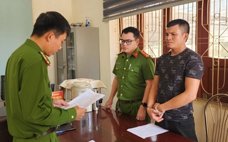 Thách thức, đe doạ CSGT, một tài xế bị khởi tố