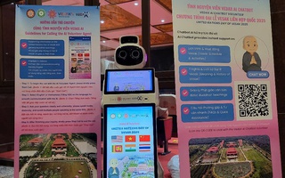 Robot lễ tân nói 6 thứ tiếng, chatbot AI hỗ trợ 99 ngôn ngữ tại Đại lễ Vesak 2025