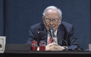 Thông kèo nhà cái tỷ lệ bóng đá bất ngờ của nhà đầu tư huyền thoại Warren Buffett