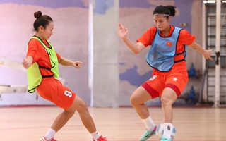Futsal nữ Việt Nam ra quân