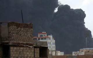 Điểm nóng xung đột ngày 7-5: Israel oanh tạc Houthi, vô hiệu hóa sân bay thủ đô Yemen