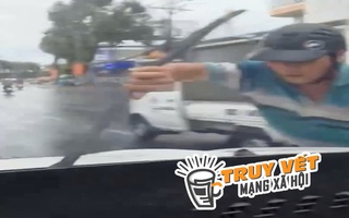 Xác minh clip người đàn ông chửi tục tĩu còn bẻ gãy cần gạt nước ô tô