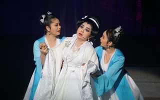 100 năm tuồng cổ Minh Tơ