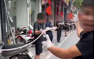TikToker "Thế Lòng Se Điếu" xin lỗi vì bộ lòng "chỉ 25-27 m" chứ không dài 40 m
