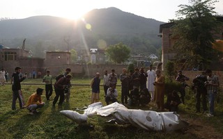 Ấn Độ - Pakistan tấn công mục tiêu quân sự của nhau, thương vong tiếp tục tăng
