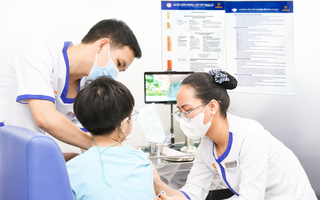 VNVC triển khai tiêm vắc-xin phế cầu 15 cho trẻ em và người lớn