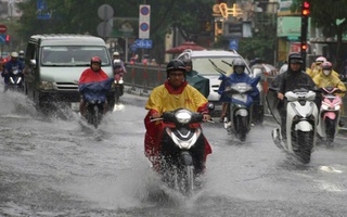 Mưa lớn sẽ còn kéo dài ở TP HCM và Nam Bộ
