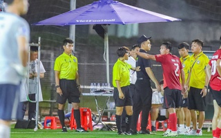 Tranh cãi ở "sới phủi" Sài Gòn, nữ trọng tài FIFA bị xúc phạm, dọa đánh