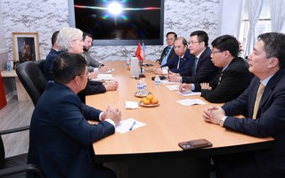 Bộ trưởng Công Thương Nguyễn Hồng Diên làm việc với Nike, Walmart và Exxon Mobil
