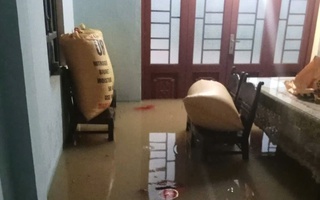 Bão số 1: Nước lụt tràn vào nhà dân, thủy điện thông báo xả lũ