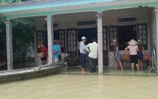 Chìm ghe giữa cánh đồng ngập lụt, 2 anh em thiệt mạng