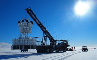 NASA bắt được 2 tín hiệu vô tuyến từ “hướng không thể giải thích”