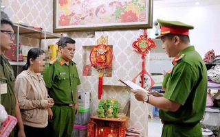 Bắt tạm giam người phụ nữ bán hàng online doanh thu hàng chục tỉ đồng