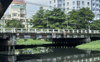 TP HCM: Bé sơ sinh bỏ rơi trong tui nilon ở cầu Chu Văn An hiện ra sao?