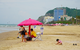 Bãi Sau "hồi sinh" sau hình ảnh “chưa từng có”, du khách yên tâm trở lại
