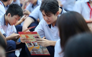 Công bố điểm thi lớp 10 tại TP HCM: Điểm chuẩn trường tốp đầu dự kiến tăng 0,5-1,5 điểm