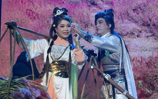 Khán giả trẻ yêu thích vở "Gánh cỏ sông Hàn"