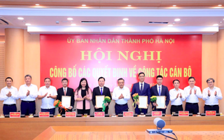Hà Nội công bố quyết định phân công, bổ nhiệm hàng loạt cán bộ