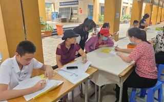 Có điểm thi lớp 10, phụ huynh tìm "kế hoạch B" cho con