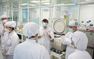 ĐHQG TP HCM có thêm 17 giáo sư lĩnh vực công nghệ thông tin, chip bán dẫn, AI