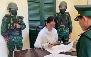 Bắt quả tang "hot girl" cùng đồng phạm buôn ma túy trên xe Mercedes tiền tỉ