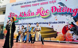 Giảng dạy, giao lưu văn hóa: Không thể hời hợt