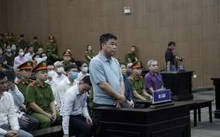 Nguyễn Văn Hậu nói từng có 10.000 cây vàng, nhưng đã làm từ thiện phần lớn 