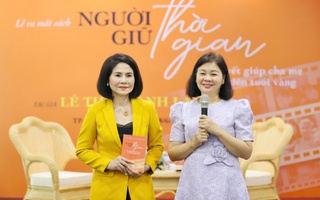 Những câu chuyện tình thân qua "Người giữ thời gian"