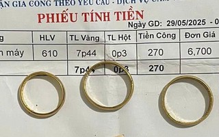 Người đàn ông nhặt được vàng, tiền liền nhờ công an tìm chủ nhân trả lại
