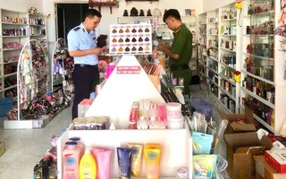 Phát hiện 114 hộp mỹ phẩm không rõ nguồn gốc ở Cà Mau